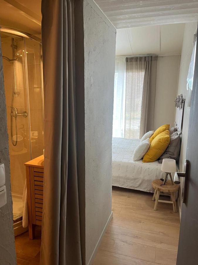 Chambres D'Hotes Marylou Valensole Exteriör bild